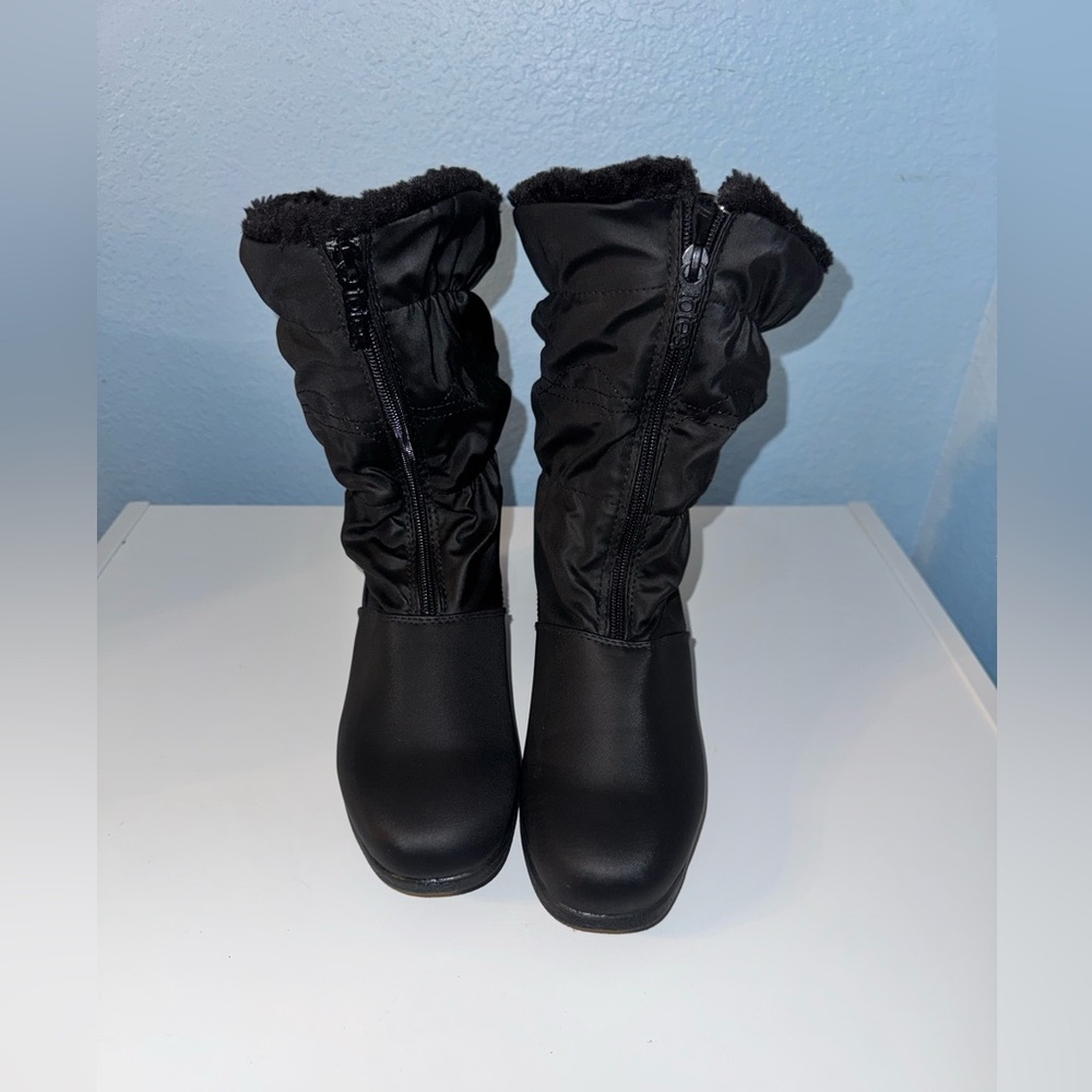 NWOT… TOTES Women’s BLACK Waterproof Rain Boots Size 8M